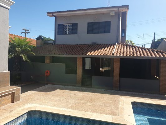 Atras Sobrado