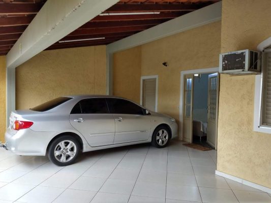 garagem c carro